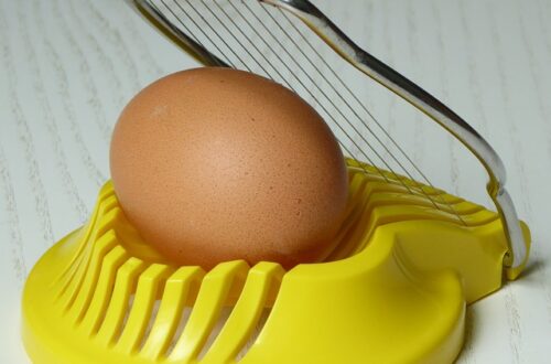 Sådan renser og vedligeholder du din æggeskærer
